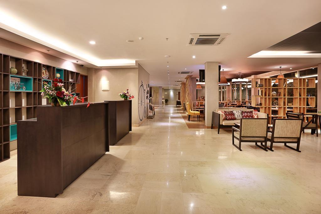 Azana Boutique Hotel Denpasar Exterior foto